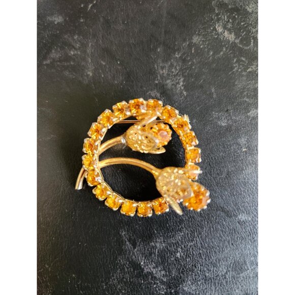 Round Floral Tulip Brooch Surrounded by Yellow Topaz Colour - Picture 10 of 10